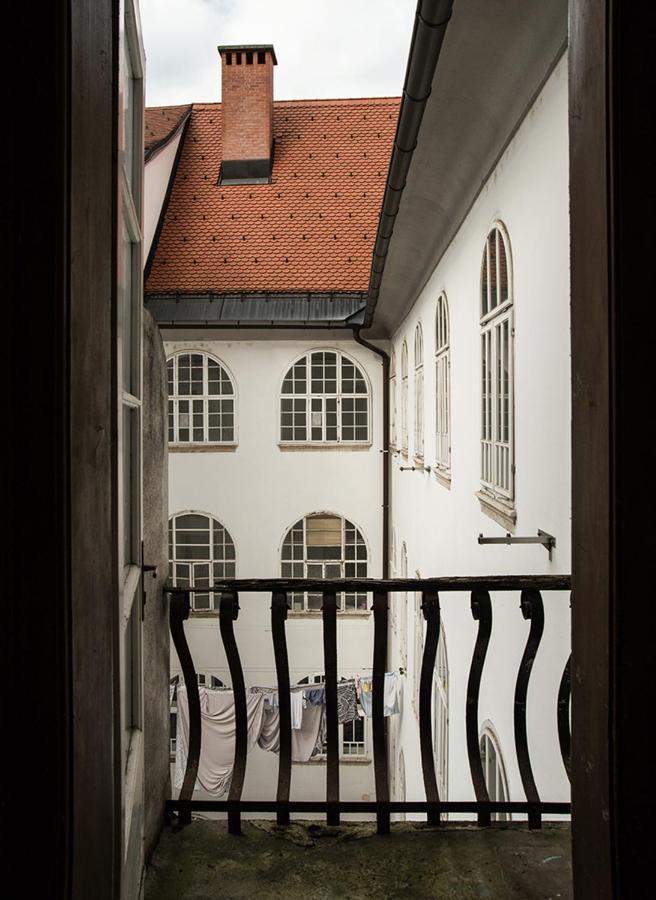 Apartment Breg - Old Town River Ljubljana Luaran gambar